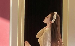 模特大胆展阴扒B艺术图